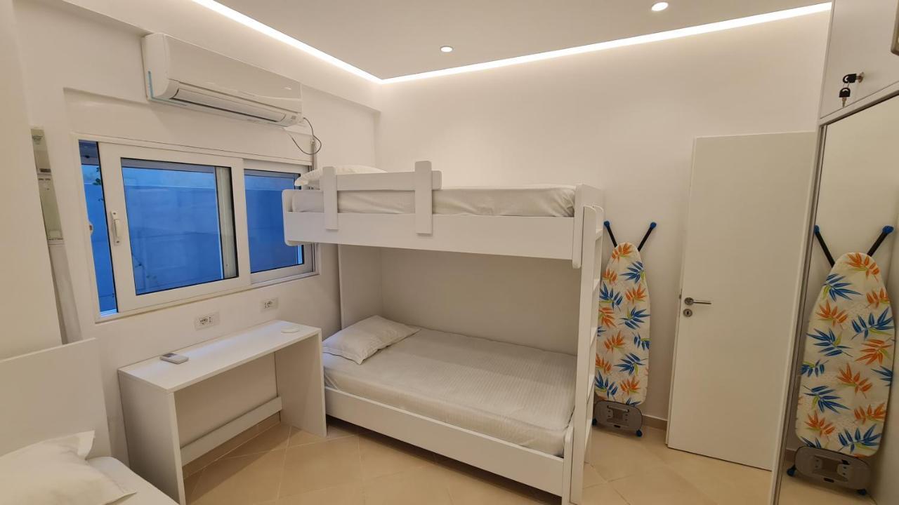 Sea And City View Apartment Sarandë Exterior foto