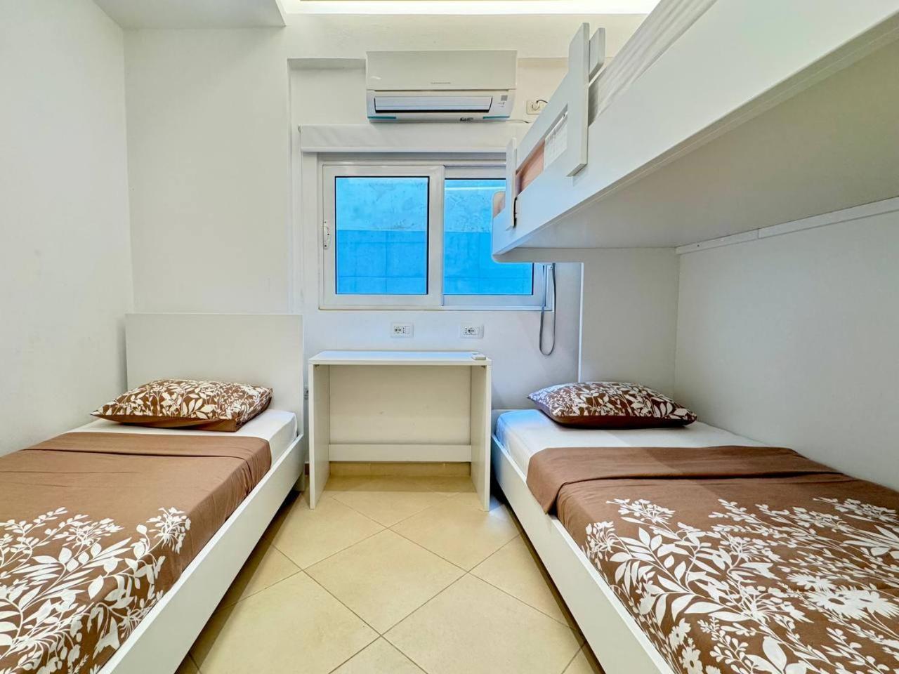 Sea And City View Apartment Sarandë Exterior foto